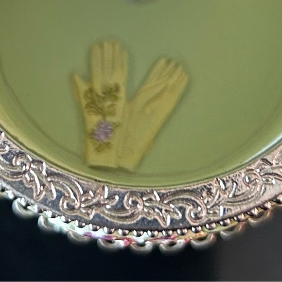 Rare Vintage Trinket Box - Picture 5 of 5